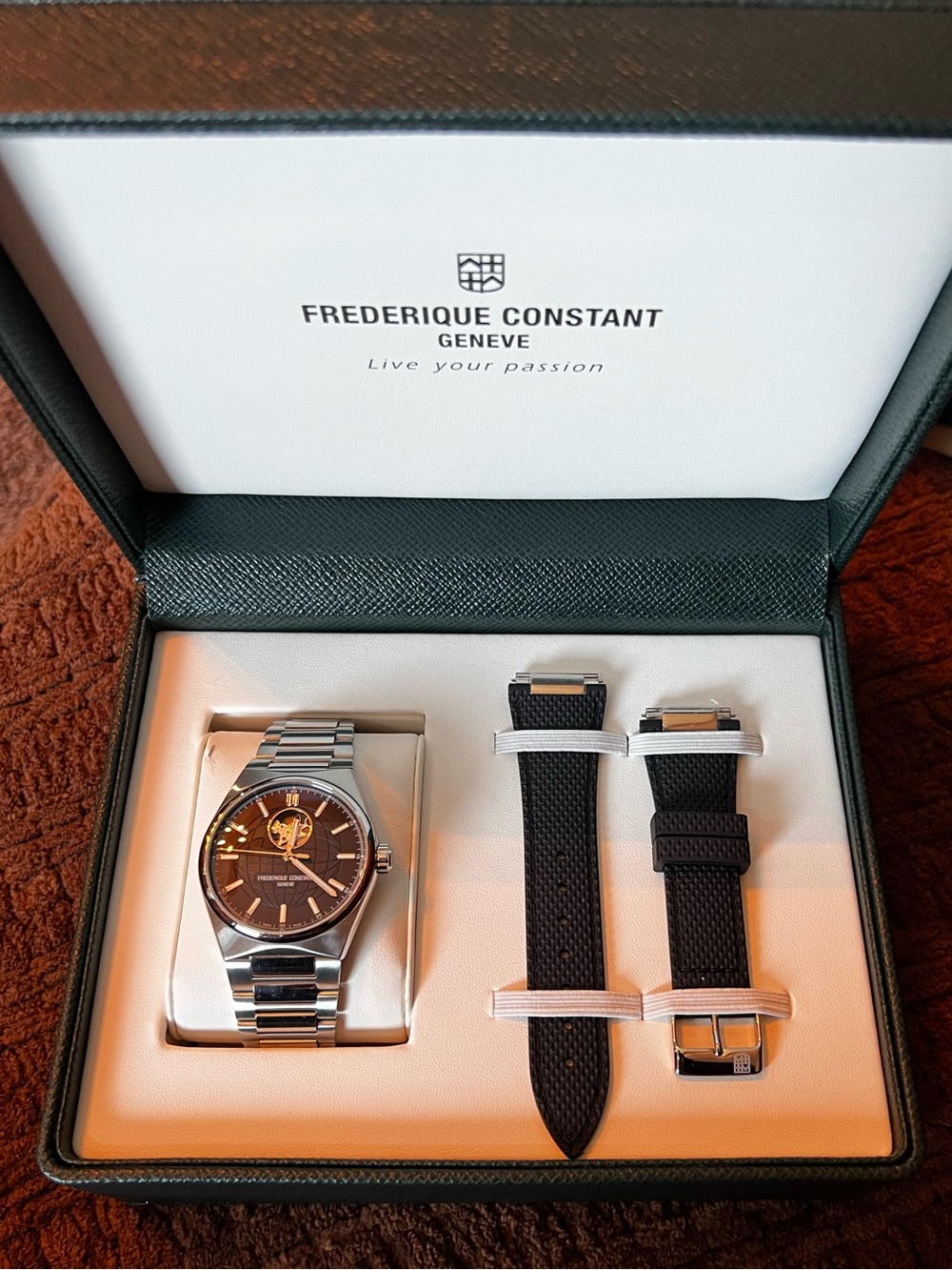 Frederique Constant Highlife Automatic 
FC-310B4NH6B
